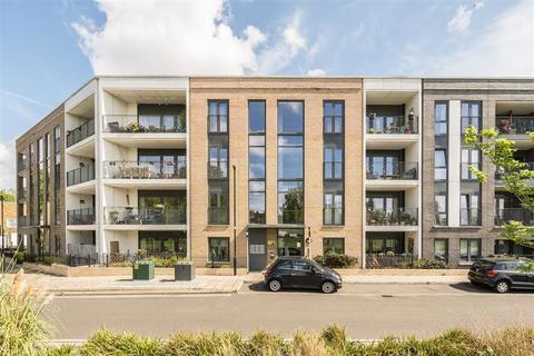 Eythorne Road, London SW9