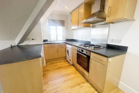 2 bedroom flat to rent, Moat Lane, Erith DA8