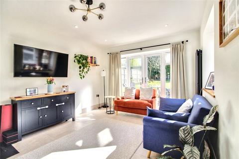 15 Caistor Lane, Poringland, Norwich, NR14 7QT