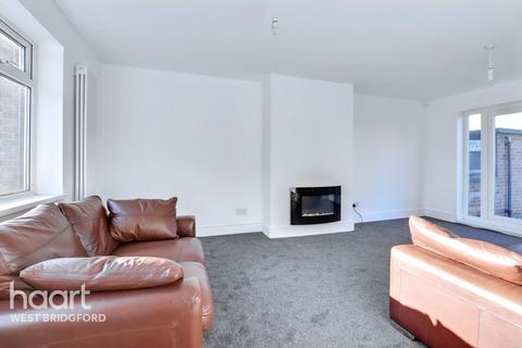 67 Brinkhill Crescent, Clifton, Nottingham, NG11 8FF
