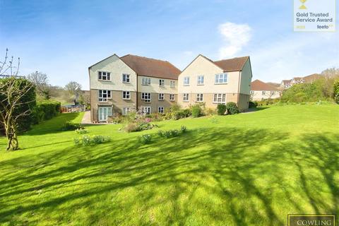 1 bedroom retirement property for sale, Stilemans, Wickford