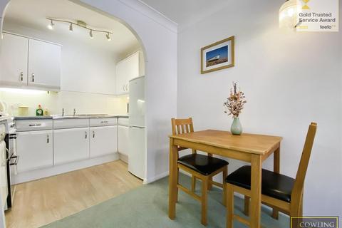 1 bedroom retirement property for sale, Stilemans, Wickford