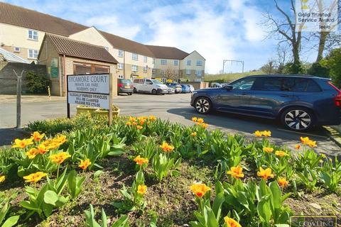 1 bedroom retirement property for sale, Stilemans, Wickford