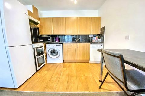 1 bedroom retirement property for sale, Barnetts Court, Corbins Lane, Harrow HA2 8EU