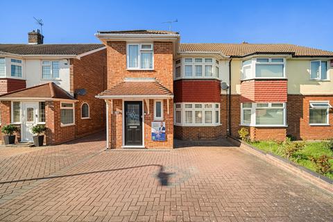 10 Leander Drive, Gravesend, DA12 4NE