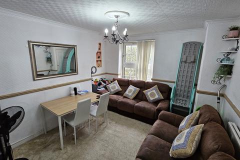 2 bedroom flat for sale, Pott St, E2