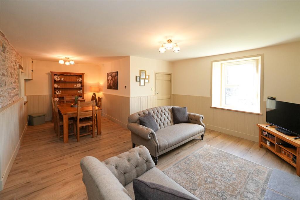 Living/Dining Area