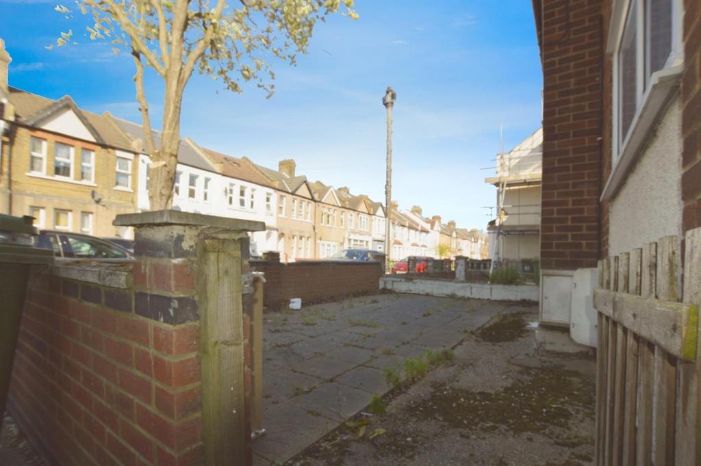 2192a774- DSC0086.JPG