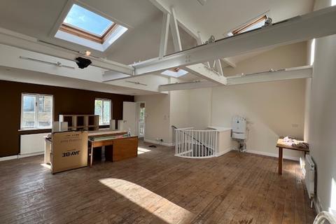 2 bedroom house to rent, Rendlesham Road, London E5