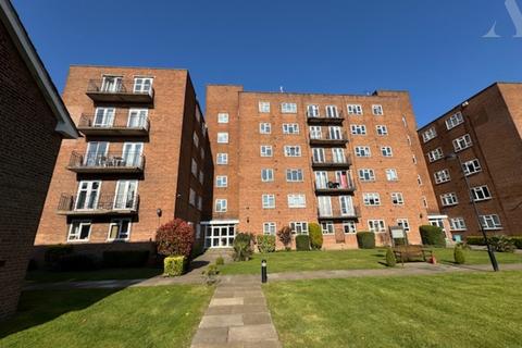 1 bedroom flat for sale, Griffin Court, West Drive, Birmingham B5 7RS