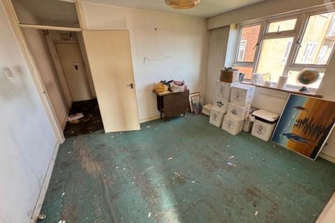 1 bedroom flat for sale, Griffin Court, West Drive, Birmingham B5 7RS