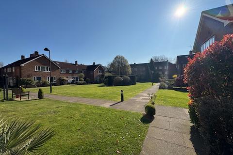 1 bedroom flat for sale, Griffin Court, West Drive, Birmingham B5 7RS