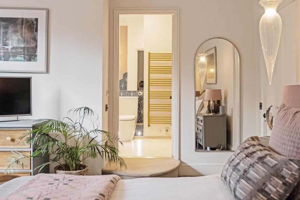 Bedroom One Feature