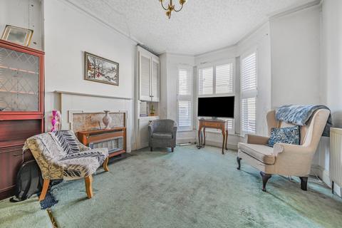3 bedroom end of terrace house for sale, Sandhurst Road, London