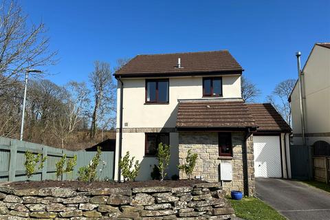 14 Forth Gwedhen, Helston, TR13 8FL
