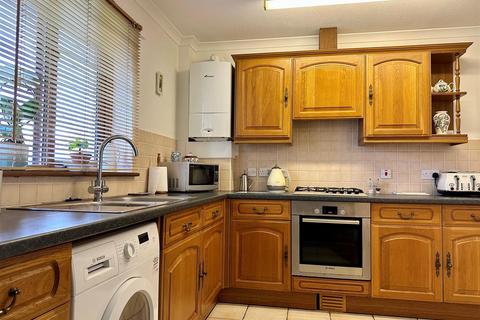 14 Forth Gwedhen, Helston, TR13 8FL