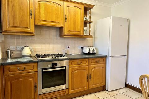 14 Forth Gwedhen, Helston, TR13 8FL