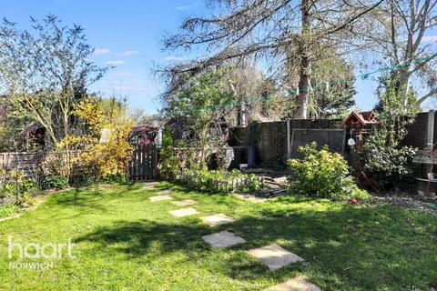 27 Clarkson Road, Norwich, NR5 8EE