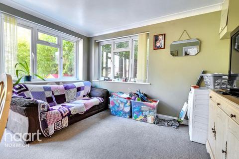 27 Clarkson Road, Norwich, NR5 8EE