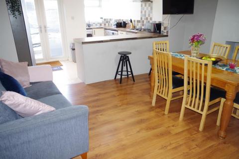16 Dark Lane, Blackrod, Bolton, BL6 5JL