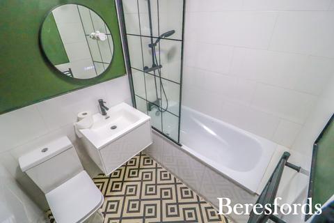 2 bedroom apartment for sale, St. Marys Lane, Upminster, RM14