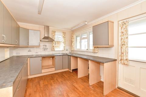 2 bedroom detached bungalow for sale, Castle Road, Newport, Isle of Wight