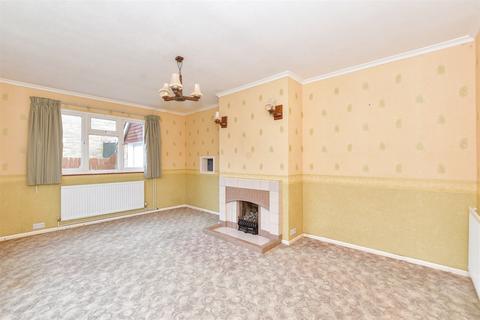 2 bedroom detached bungalow for sale, Castle Road, Newport, Isle of Wight