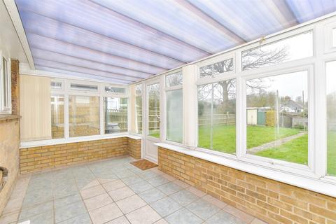 2 bedroom detached bungalow for sale, Castle Road, Newport, Isle of Wight
