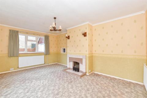 2 bedroom detached bungalow for sale, Castle Road, Newport, Isle of Wight