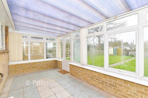 2 bedroom detached bungalow for sale, Castle Road, Newport, Isle of Wight
