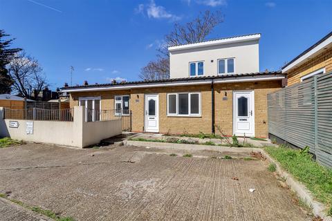 undefined, Hamlet Court Road, Westcliff-on-Sea SS0