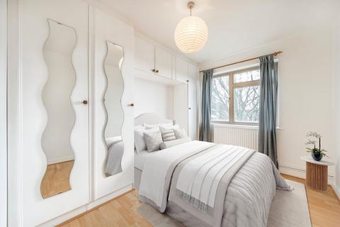 2 bedroom flat for sale, Worple Road, London SW19