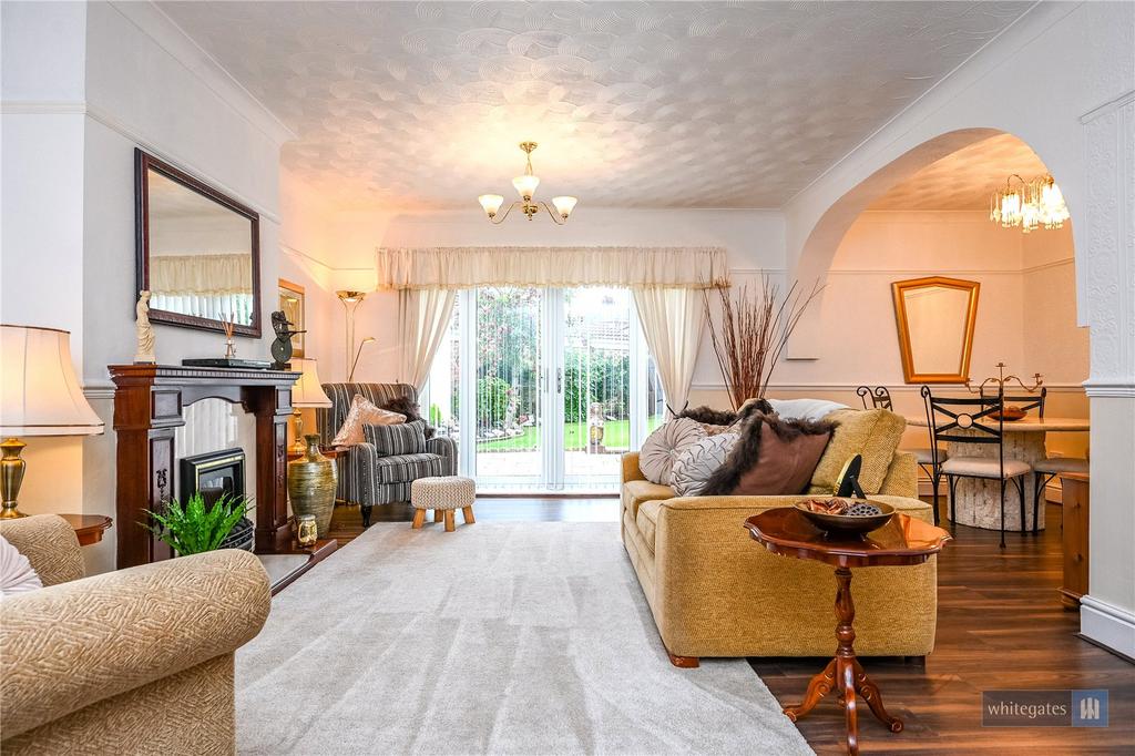 Family/Dining Room