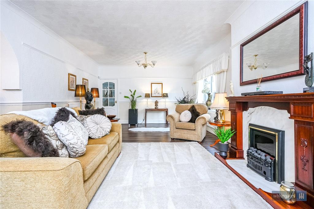 Family/Dining Room