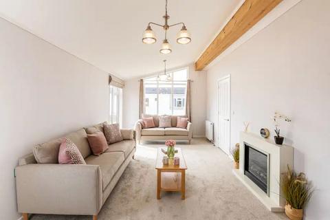 2 bedroom park home for sale, Clacton-on-Sea, Essex, CO16