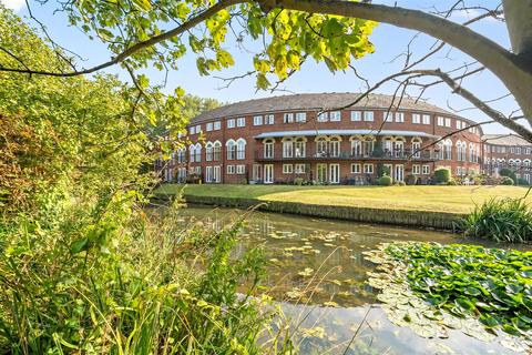 3 bedroom townhouse for sale, Duckmill Crescent, Bedford