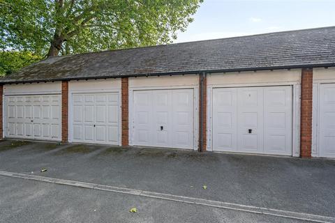 3 bedroom townhouse for sale, Duckmill Crescent, Bedford