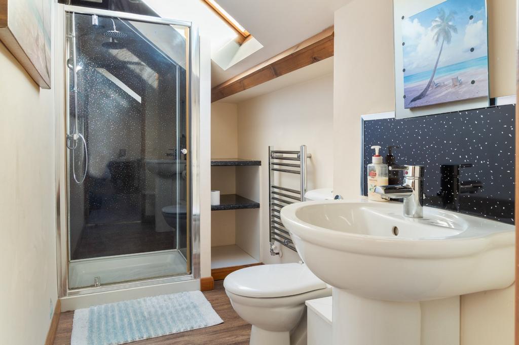 Ensuite