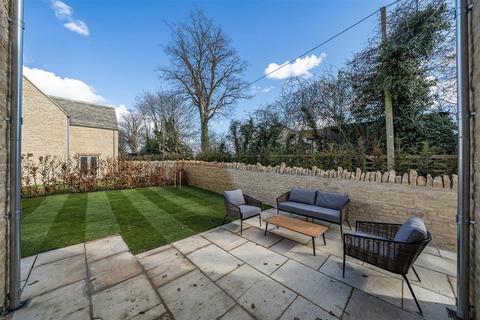 undefined, Church Road, Milton Under Wychwood