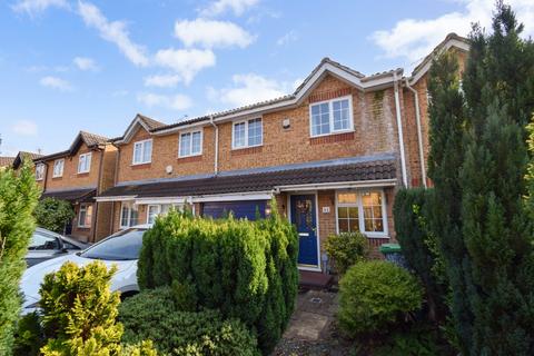 3 bedroom terraced house for sale, Lowestoft Drive, Burnham Gate, Cippenham, SL1