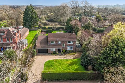 Largo Broad Road, Hambrook, Chichester, PO18 8RF