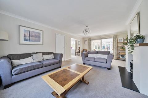 Largo Broad Road, Hambrook, Chichester, PO18 8RF