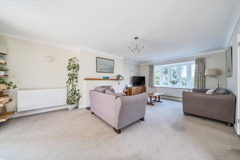 Largo Broad Road, Hambrook, Chichester, PO18 8RF