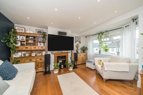 2 bedroom maisonette for sale, Otterburn Gardens, Isleworth TW7