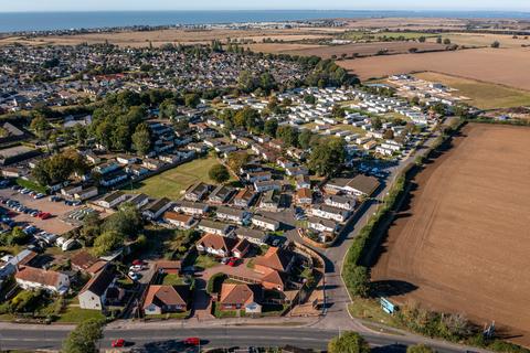 2 bedroom park home for sale, Clacton-on-Sea, Essex, CO16
