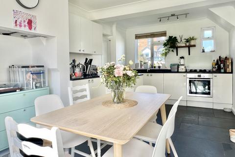 15 Alan Road, Padstow, PL28 8DS