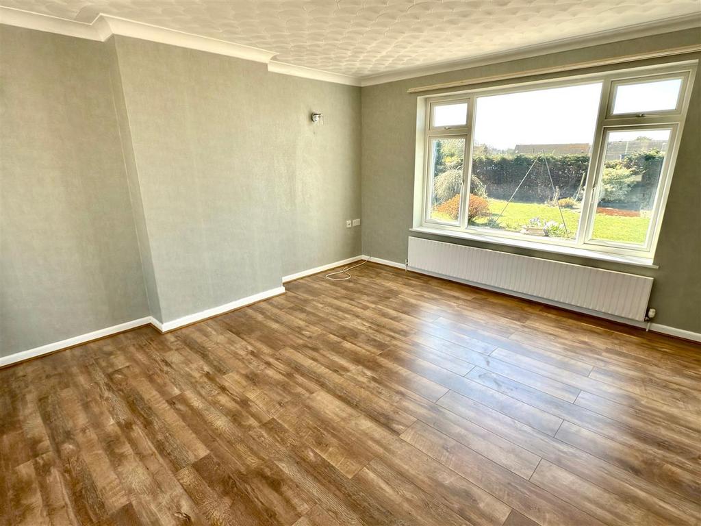 LOUNGE.jpg