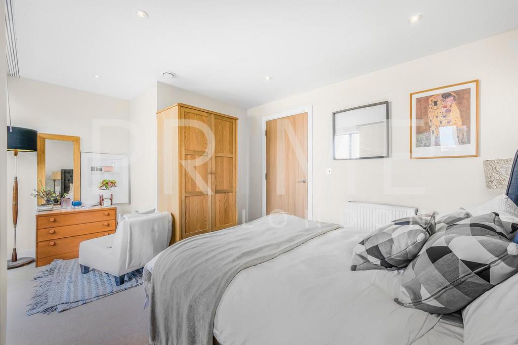 Bedroom4 (2).jpg