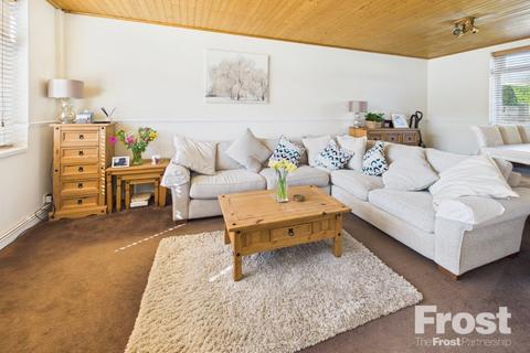 29 Randolph Road, Langley, Slough, SL3 7QF
