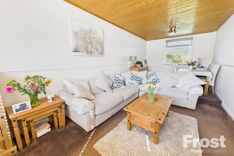 29 Randolph Road, Langley, Slough, SL3 7QF